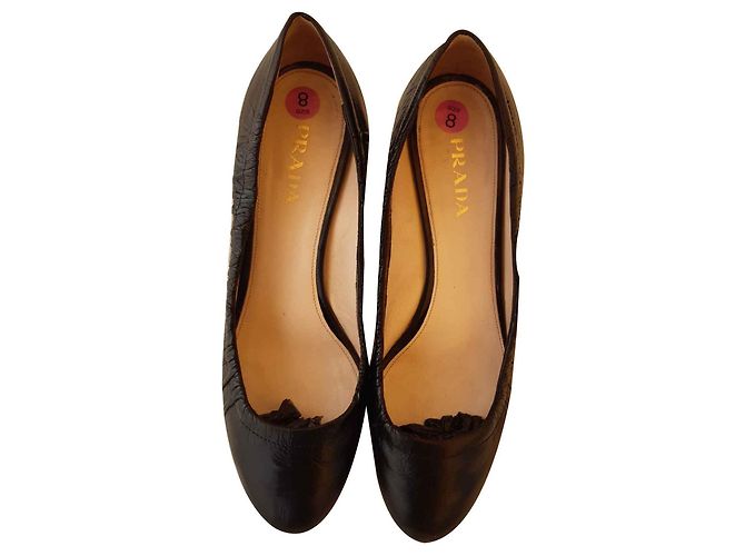 Décolleté Prada in pelle nera taglia 39 Nero - vista 2