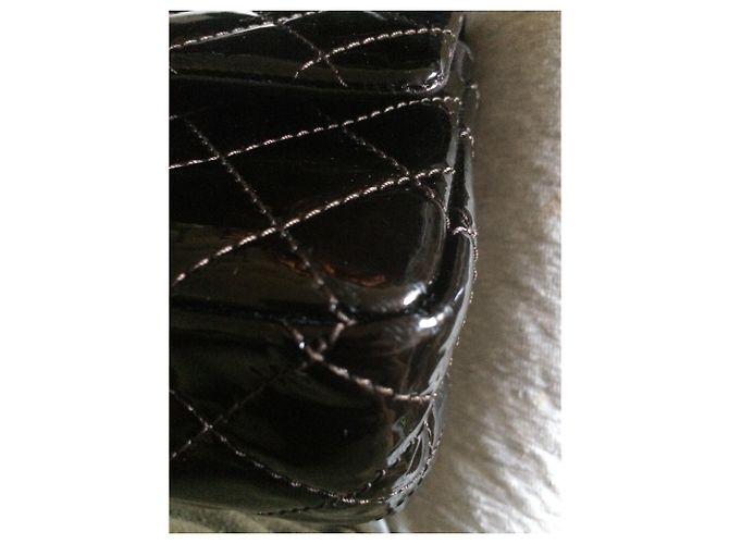 Borsa a mano Chanel 2.55 in vernice marrone - vista 10
