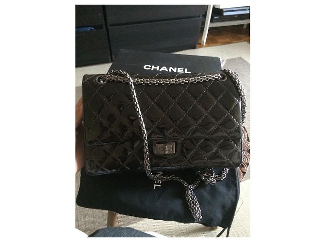 Borsa a mano Chanel 2.55 in vernice marrone - vista 13