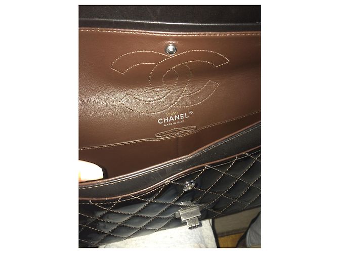 Borsa a mano Chanel 2.55 in vernice marrone - vista 5