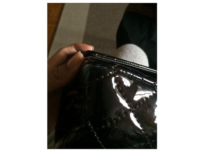 Borsa a mano Chanel 2.55 in vernice marrone - vista 9