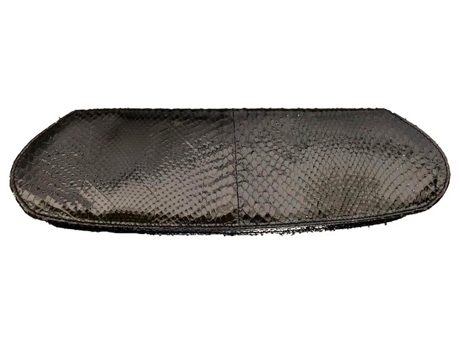 Chanel XL Clutch Schwarzes Pythonlack - Ansicht 2