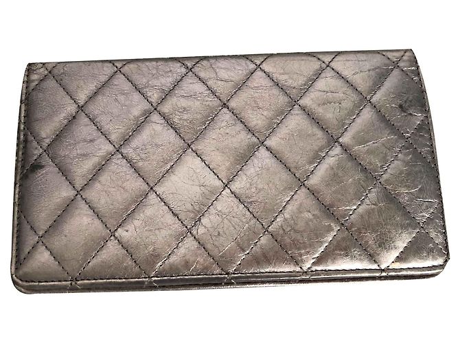 Chanel 2.55 Brieftasche aus gestepptem Leder grau - Ansicht 2