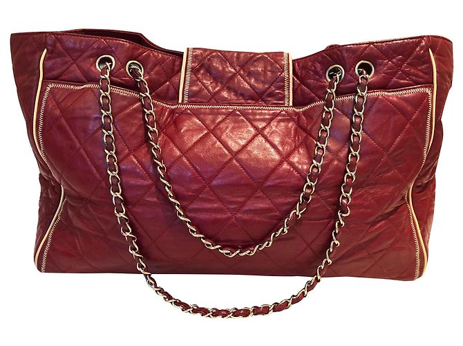 Chanel East West Tote XL in pelle rossa Bordò - vista 2