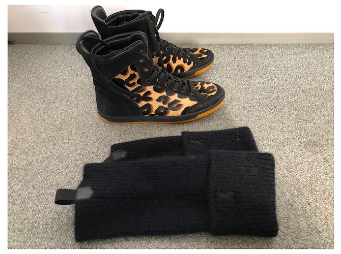 Sneakers Louis Vuitton Leopardate in Pelle e Lana Stampa leopardo - vista 3