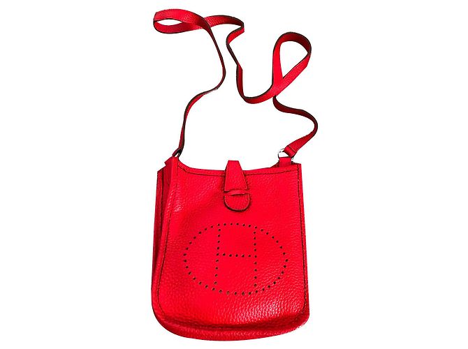 Borsa Hermès Evelyne TPM in pelle Clemence rossa Rosso - vista 2