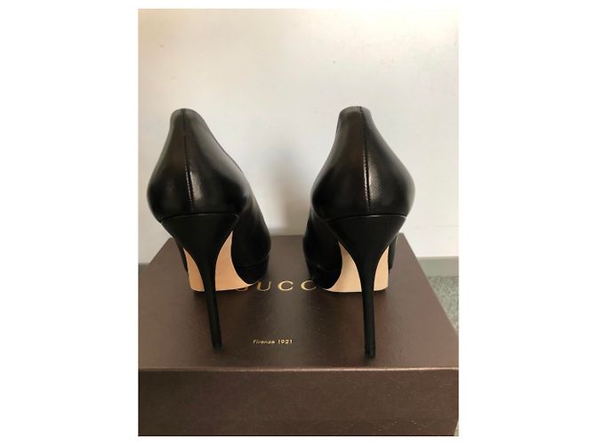 Décolleté con plateau Gucci Sublissime in pelle nera - vista 3