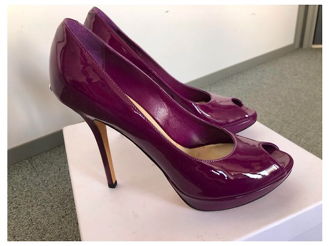 Décolleté Pump Dior in vernice prugna - vista 3