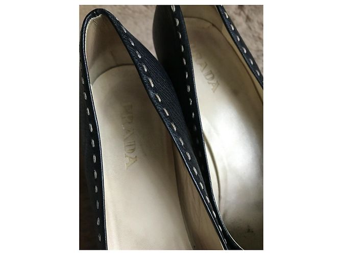 Prada Pumps aus Leder Schwarz 9 cm Absatz - Ansicht 7