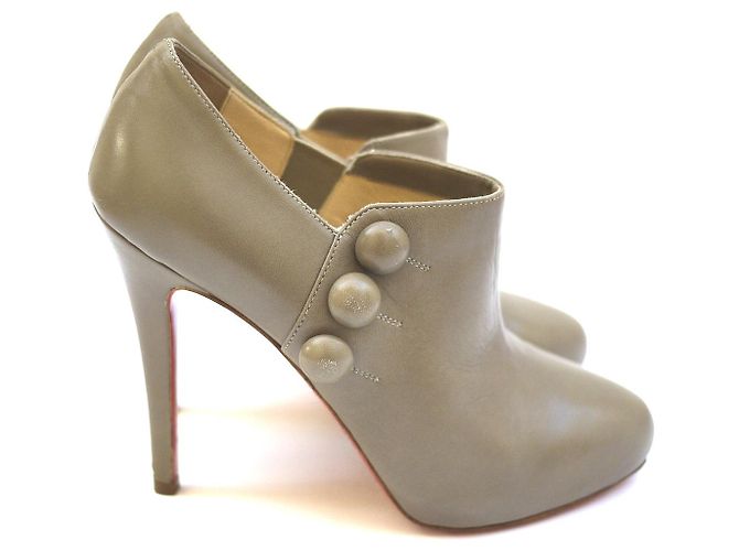 Botines de plataforma Christian Louboutin C'est Moi de cuero napa beige - vista 2