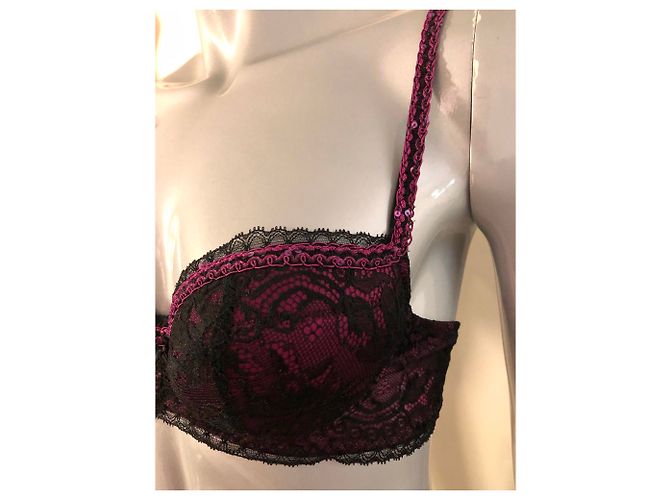 Completo Reggiseno e String Nina Ricci Fucsia e Pizzo Nero 85C Fuschia - vista 4