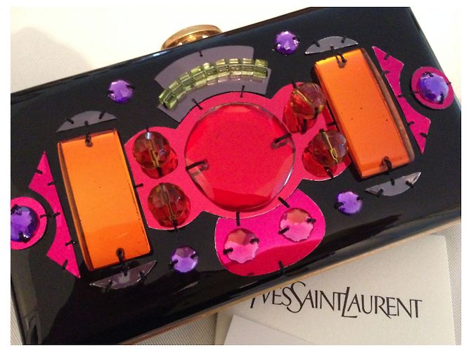 Yves Saint Laurent Pochette in Vernice e Strass Multicolore - vista 4