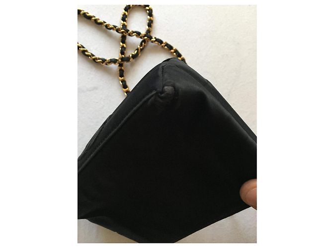 Chanel Pochette in raso Camellia Nero - vista 9