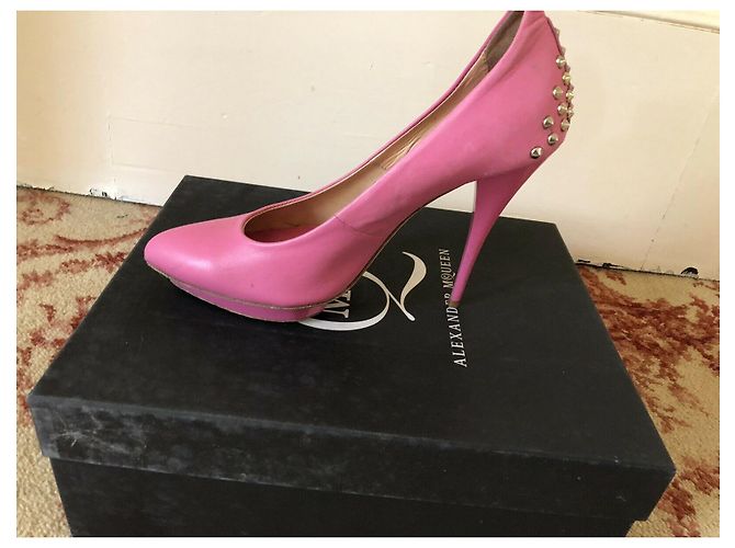 Tacchi borchiati, McQ Alexander McQueen Rosa - vista 4