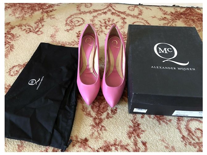 Tacchi borchiati, McQ Alexander McQueen Rosa - vista 9