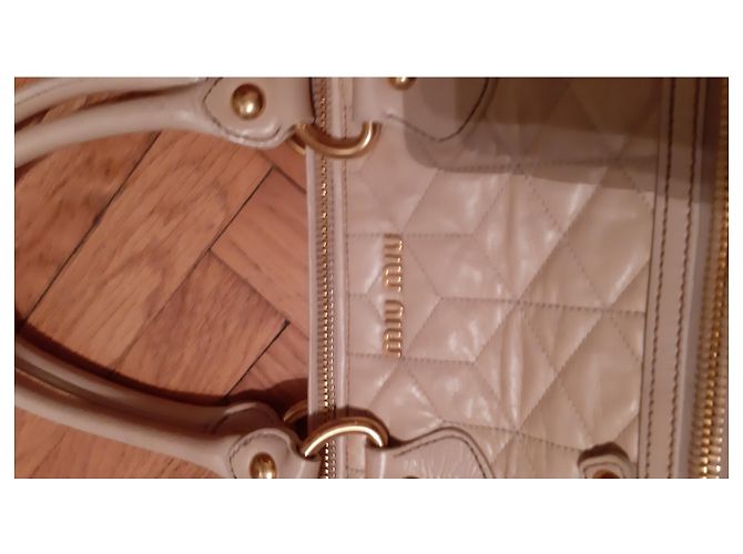Miu Miu Ledertasche Creme Roh - Ansicht 8