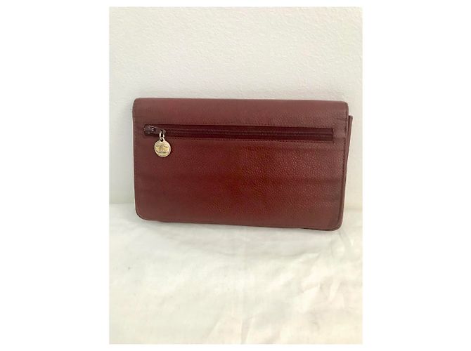 Cartera Chanel de cuero granulado burdeos - vista 2
