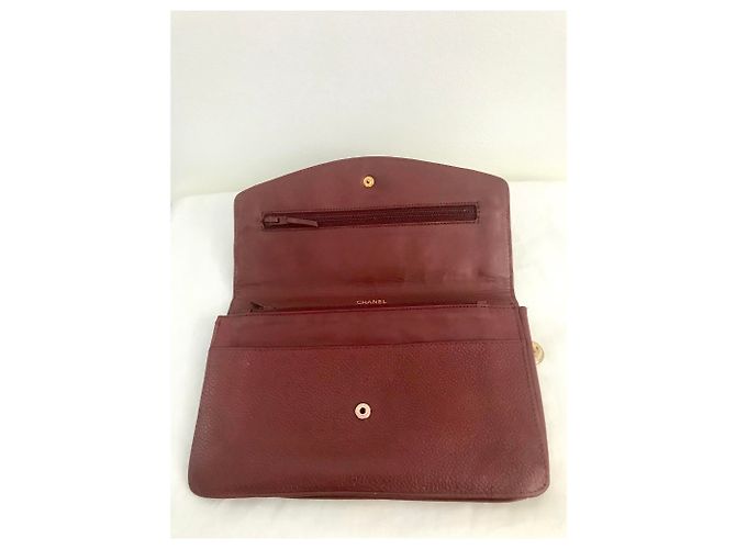 Cartera Chanel de cuero granulado burdeos - vista 3