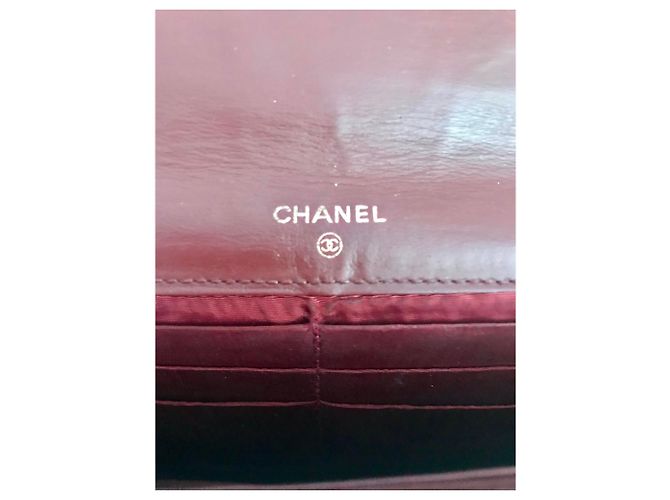 Cartera Chanel de cuero granulado burdeos - vista 4