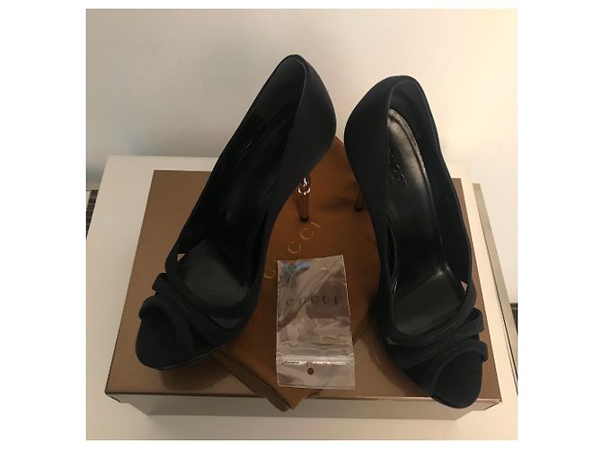 Gucci Peep-Toe Pumps Schwarzer Satin 36 - Ansicht 5