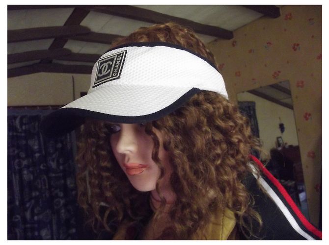 Chanel Cap White - view 2