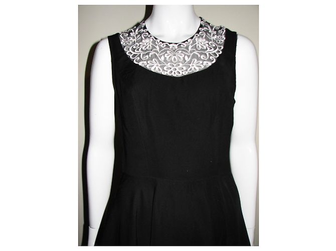 Autre Marque Needle & Thread Schwarzes Kleid mit Spitze Weiß - Ansicht 3
