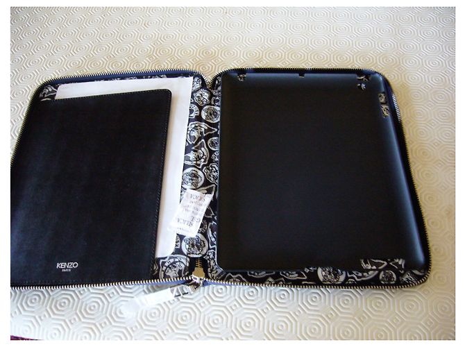 KENZO IPAD CLUTCH - vista 4
