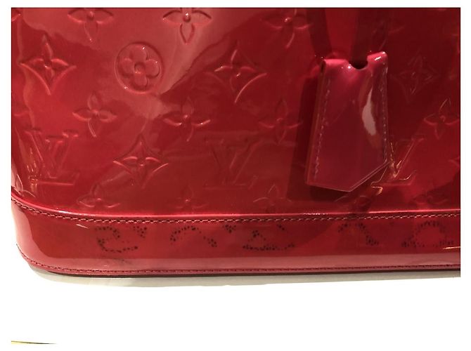 Louis Vuitton Alma Borsa in vernice rosa - vista 2