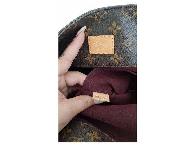 Louis Vuitton Mélie Marrone scuro - vista 4