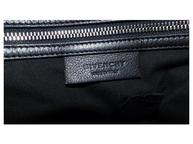 Givenchy Pandora - vue 11
