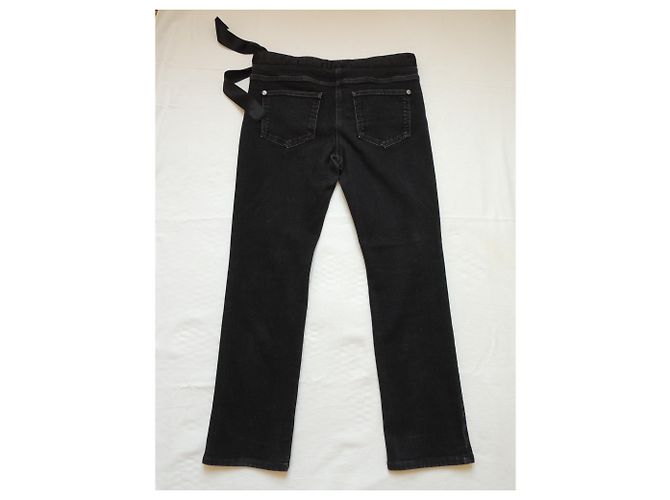 CHANEL Jeans mit Seidenschleifengürtel Schwarz - Ansicht 6