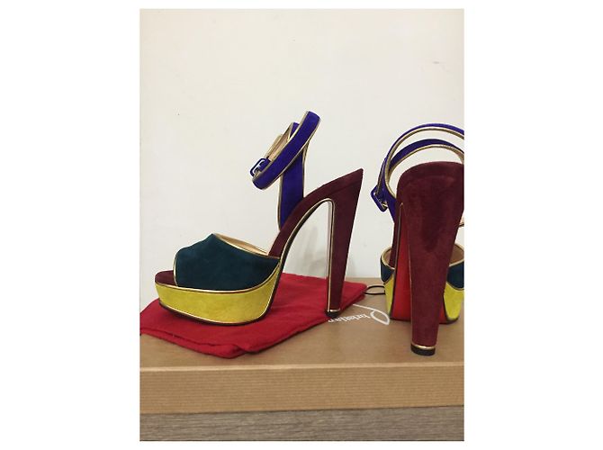Christian Louboutin Lou Lou danse - vue 3