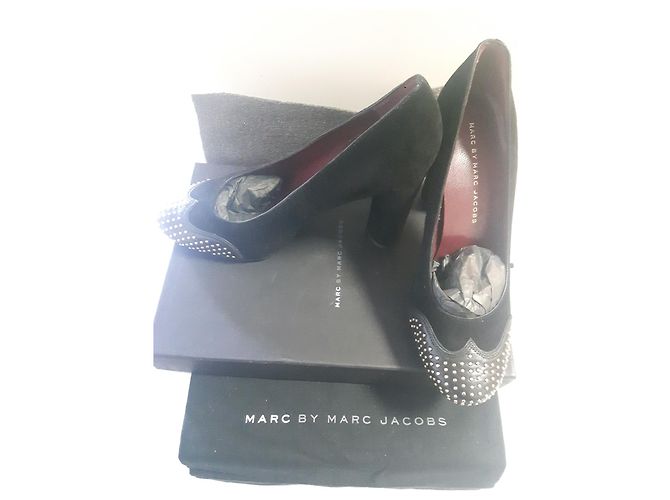 Marc by Marc Jacobs Moderner schwarzer Absatzschuh mit hohen Absätzen - Ansicht 4