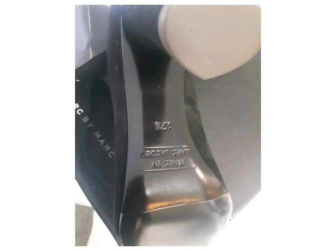 Marc by Marc Jacobs Moderner schwarzer Absatzschuh mit hohen Absätzen - Ansicht 6