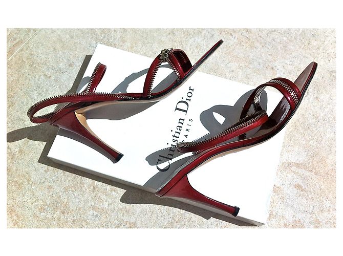 Sandali Dior in vernice rossa - vista 2