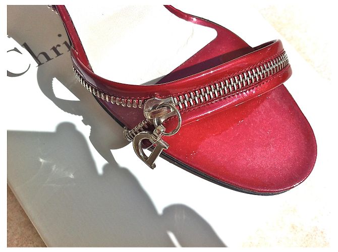 Sandali Dior in vernice rossa - vista 3