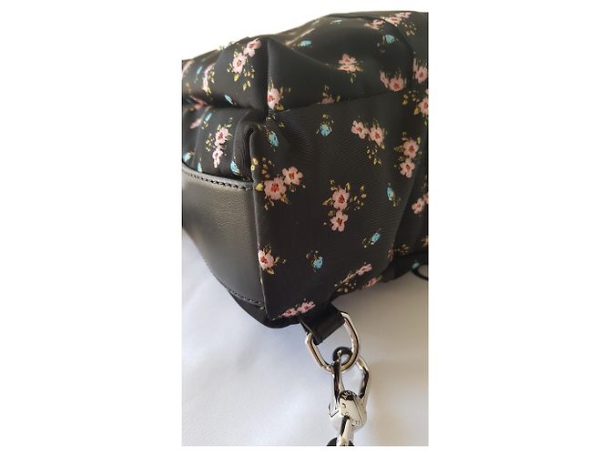 Givenchy NANO - vue 10