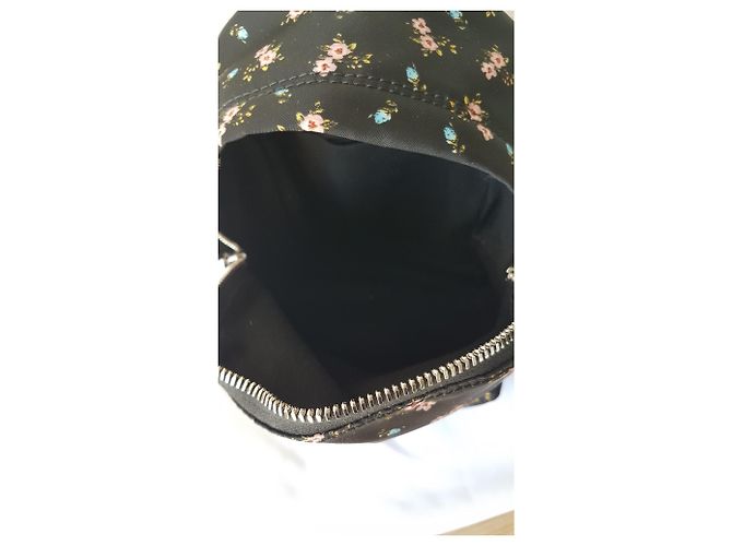 Givenchy NANO - vue 12