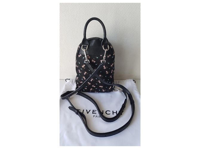 Givenchy NANO - vue 6