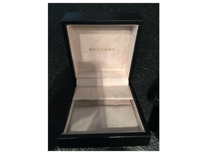 Caixa Bulgari para brincos - vista 2