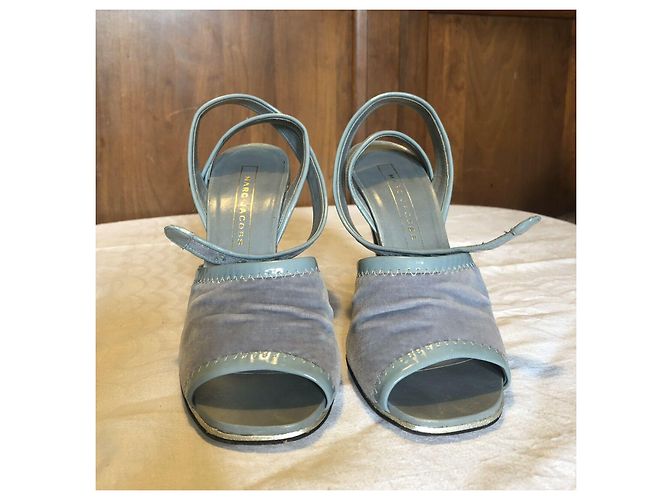 Marc Jacobs Absatzschuhe hellblauer Samt und türkises Lackleder - Ansicht 3