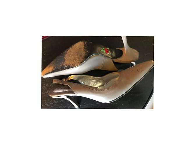 Free Lance EXCARPIN Pumps aus Lammleder Taupe - Ansicht 2