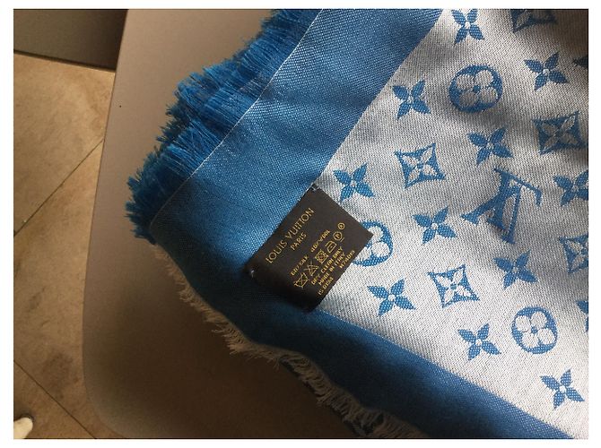 Louis Vuitton Monograma LV Azul claro - vista 2