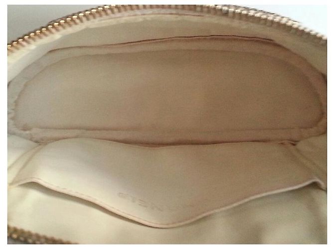 Chanel Bananetasche Leder Eggshell Aus weiß - Ansicht 2