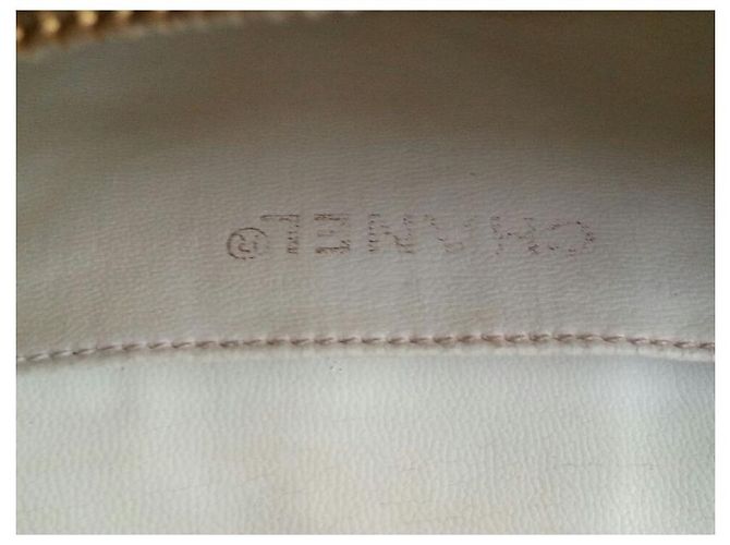 Chanel Bananetasche Leder Eggshell Aus weiß - Ansicht 5