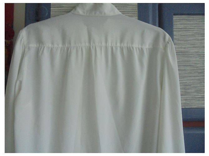 Autre Marque JU MO Shirt Eggshell aus Polyester Aus weiß - Ansicht 3