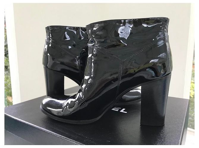 Botas de charol CHANEL Negro - vista 4