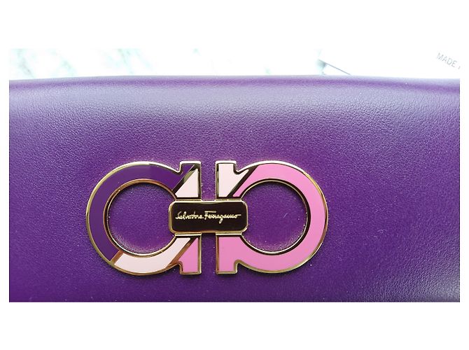 Salvatore Ferragamo Billetera gancini - vista 3