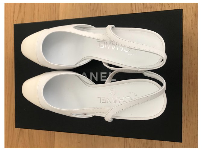 Chanel Slingback Pumps aus Leder weiß creme - Ansicht 2