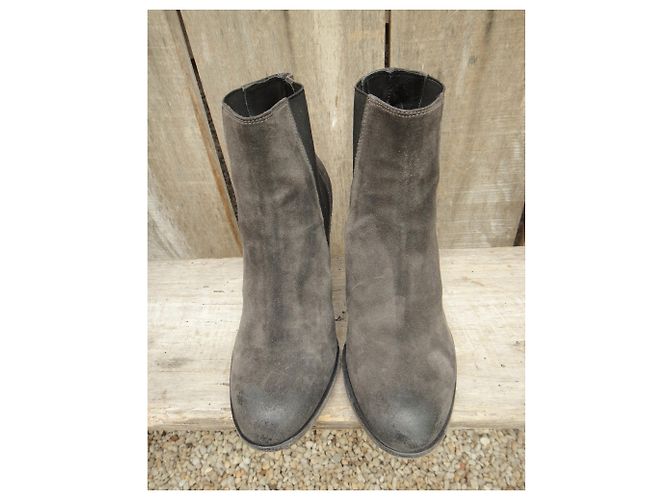 N.D.C. Made By Hand Botas NDC hechas a mano. Gris - vista 4